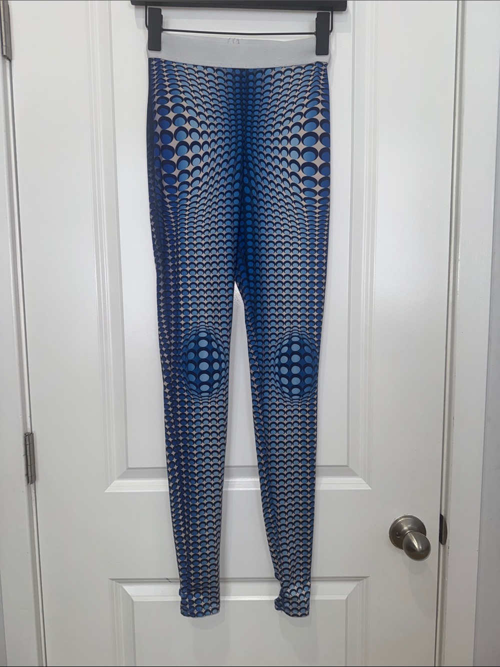 Illusion Set - Picture 9 of 13
